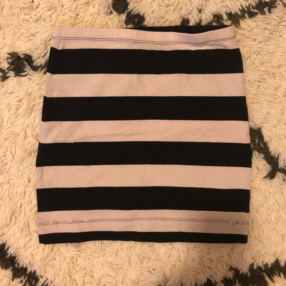 H&m mini striped skirt